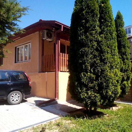 Villa Re3Ca Skopje Bagian luar foto